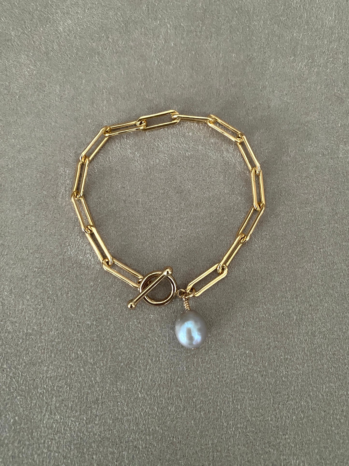 Chloe paperclip link Toggle bracelet in 14KT Goldfilled.