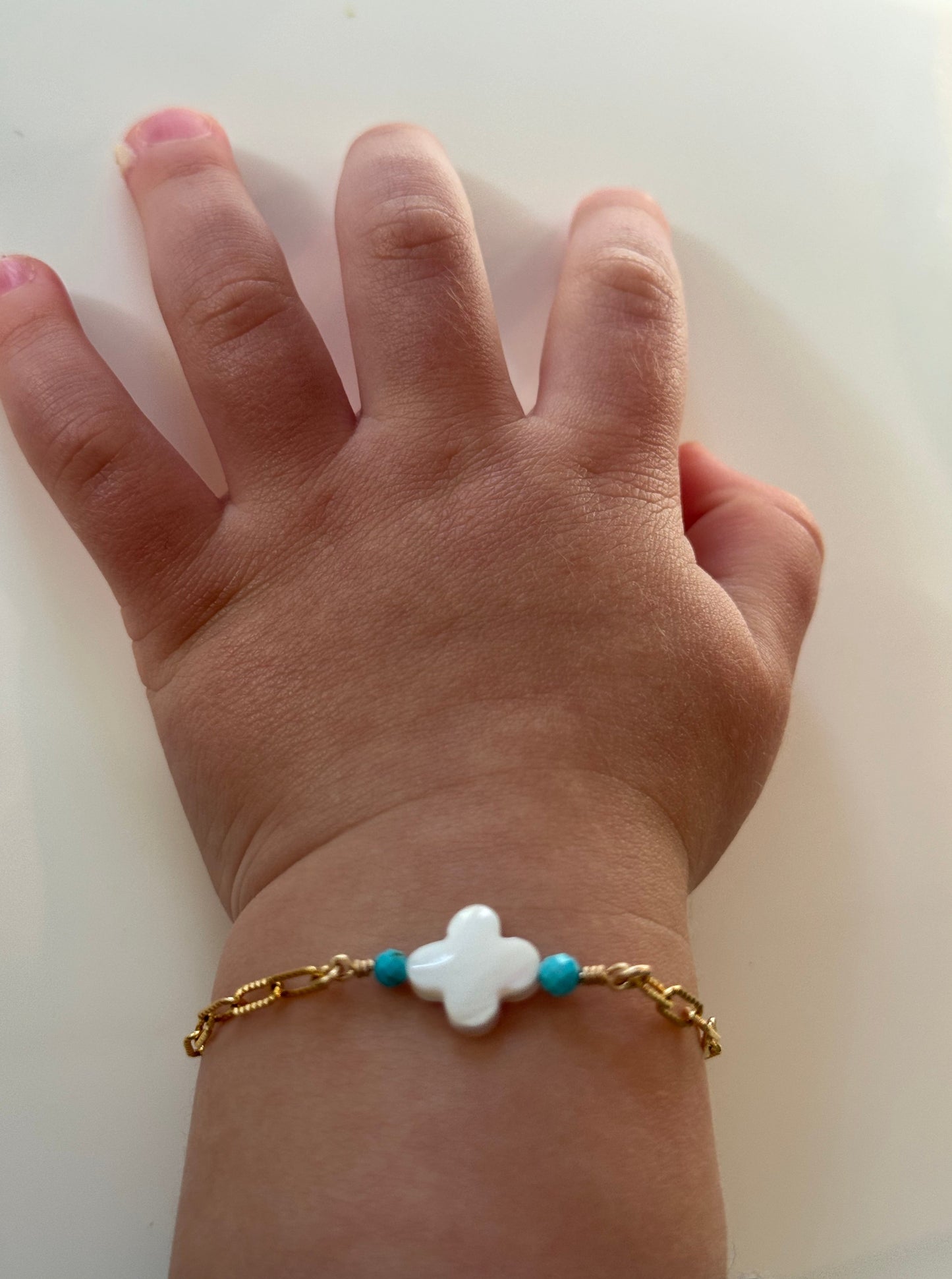 The Dolce bracelet for kids in 14Kt Goldfilled.