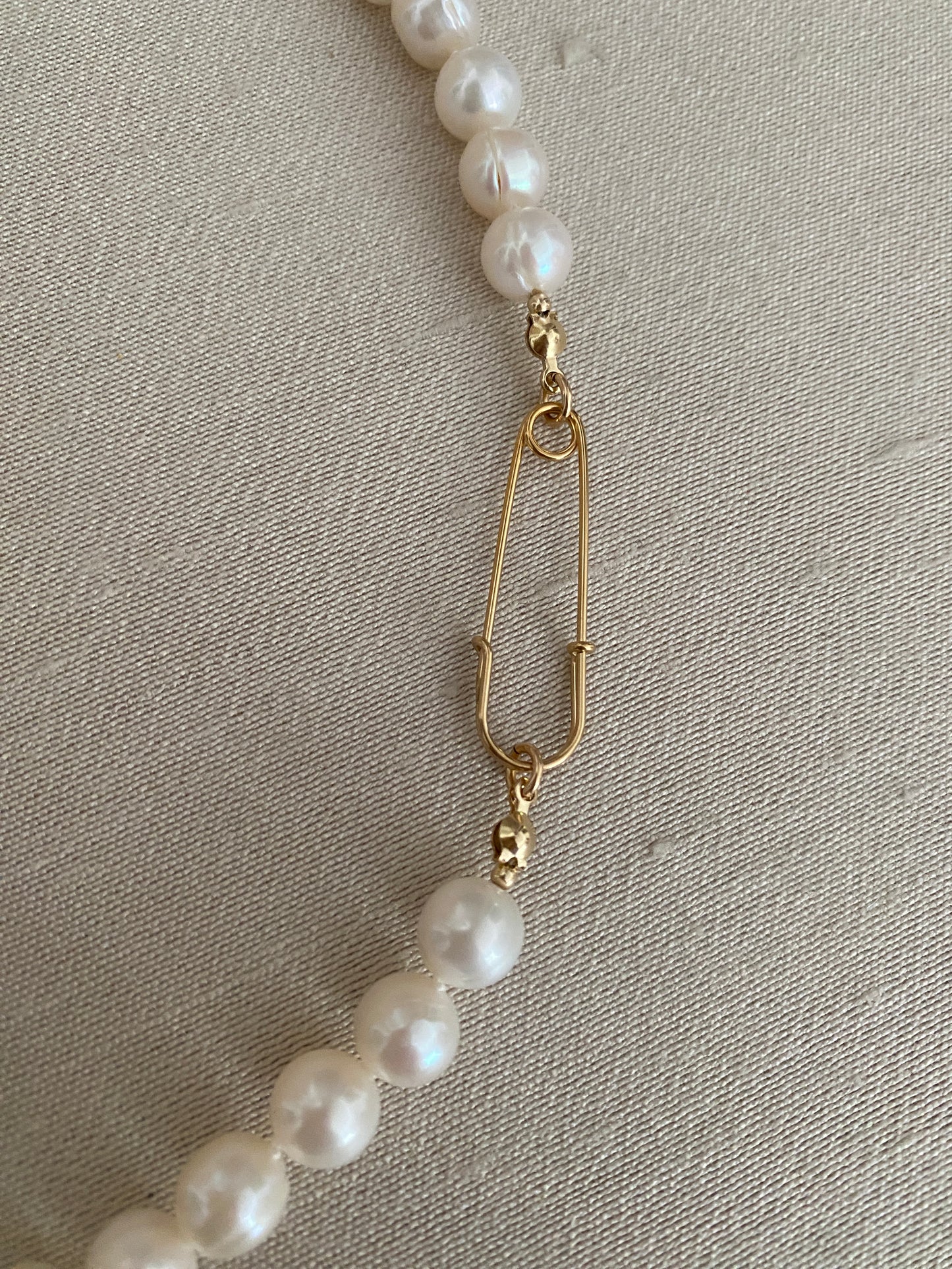 Edgy safety pin Pearl necklace with Baroque Freshwater pearls in 14KT Goldfilled.