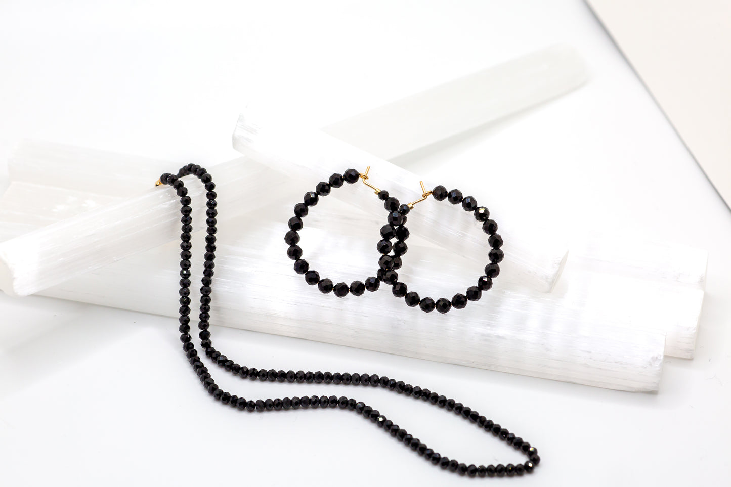 Noir necklace in Black spinel and 14KT Goldfilled.